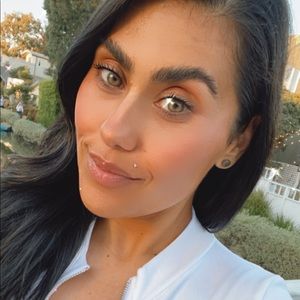 Meet your Posher, Bonny